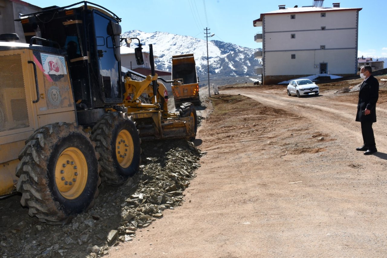 İMAR YOLU AÇMA VE KUMLAMA ÇALIŞMALARIMIZ  