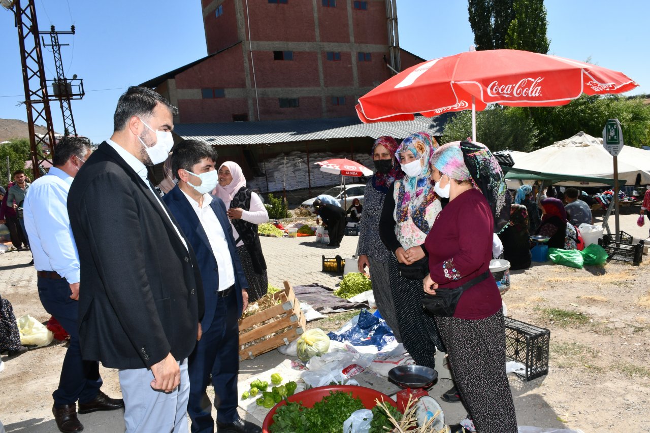 MİLLETVEKİLİMİZDEN CUMA PAZARI ZİYARETİ